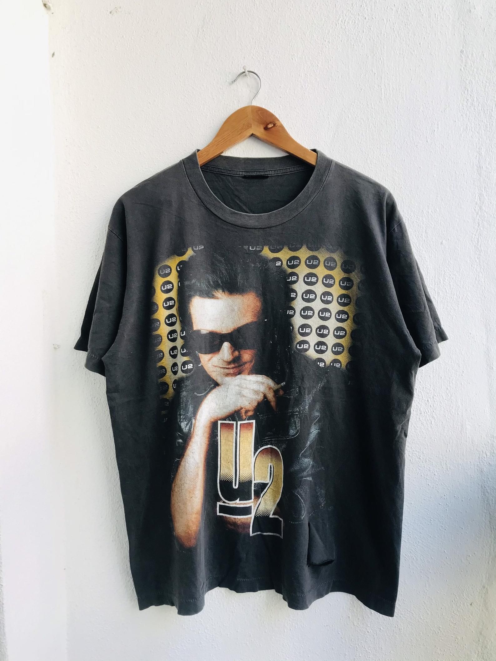 Vintage Bono U2 Alt Rock Music Band T-Shirt