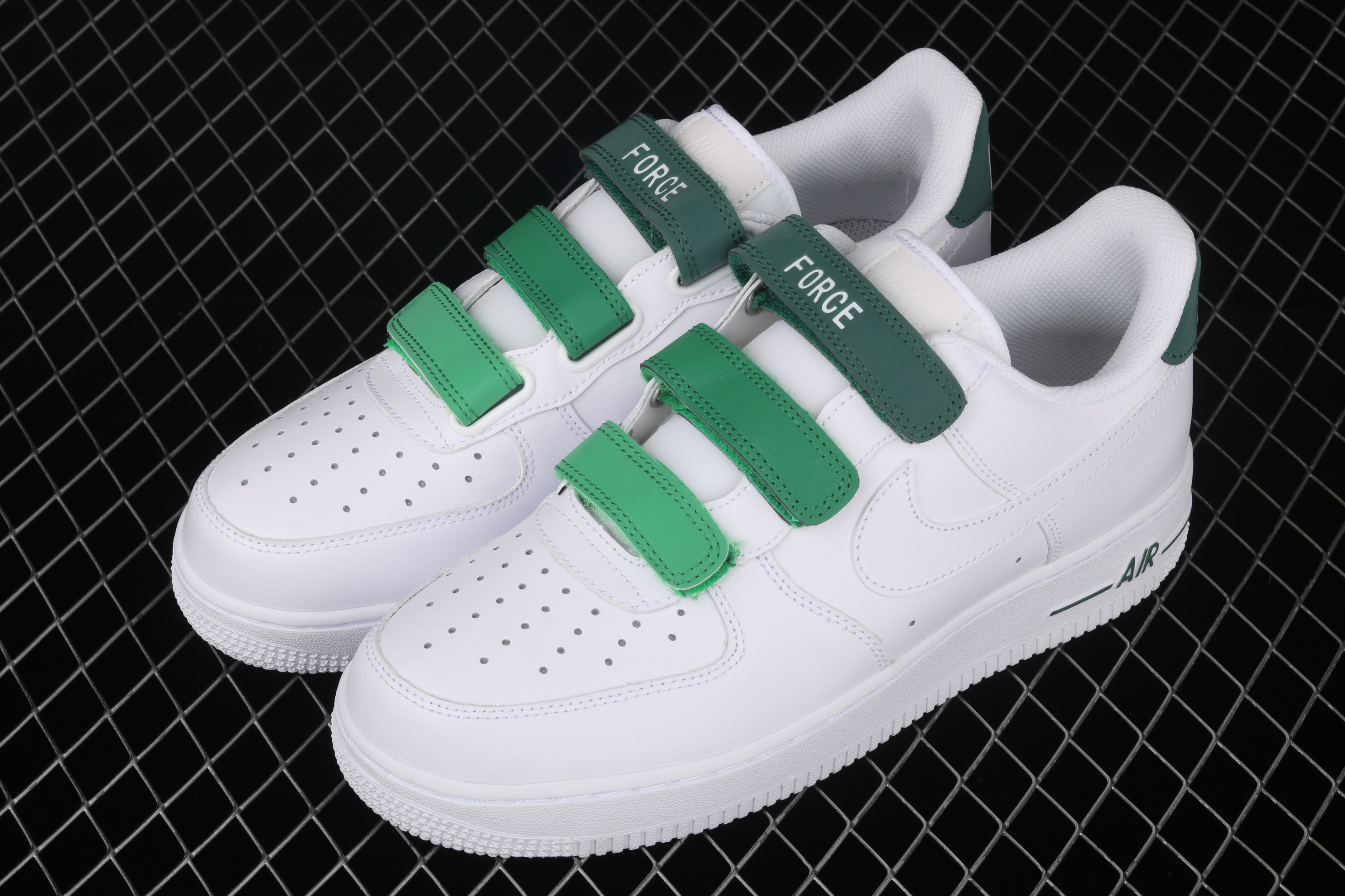 Nike Air Force 1 Low Velcro White Green Sneakers SNK449367597