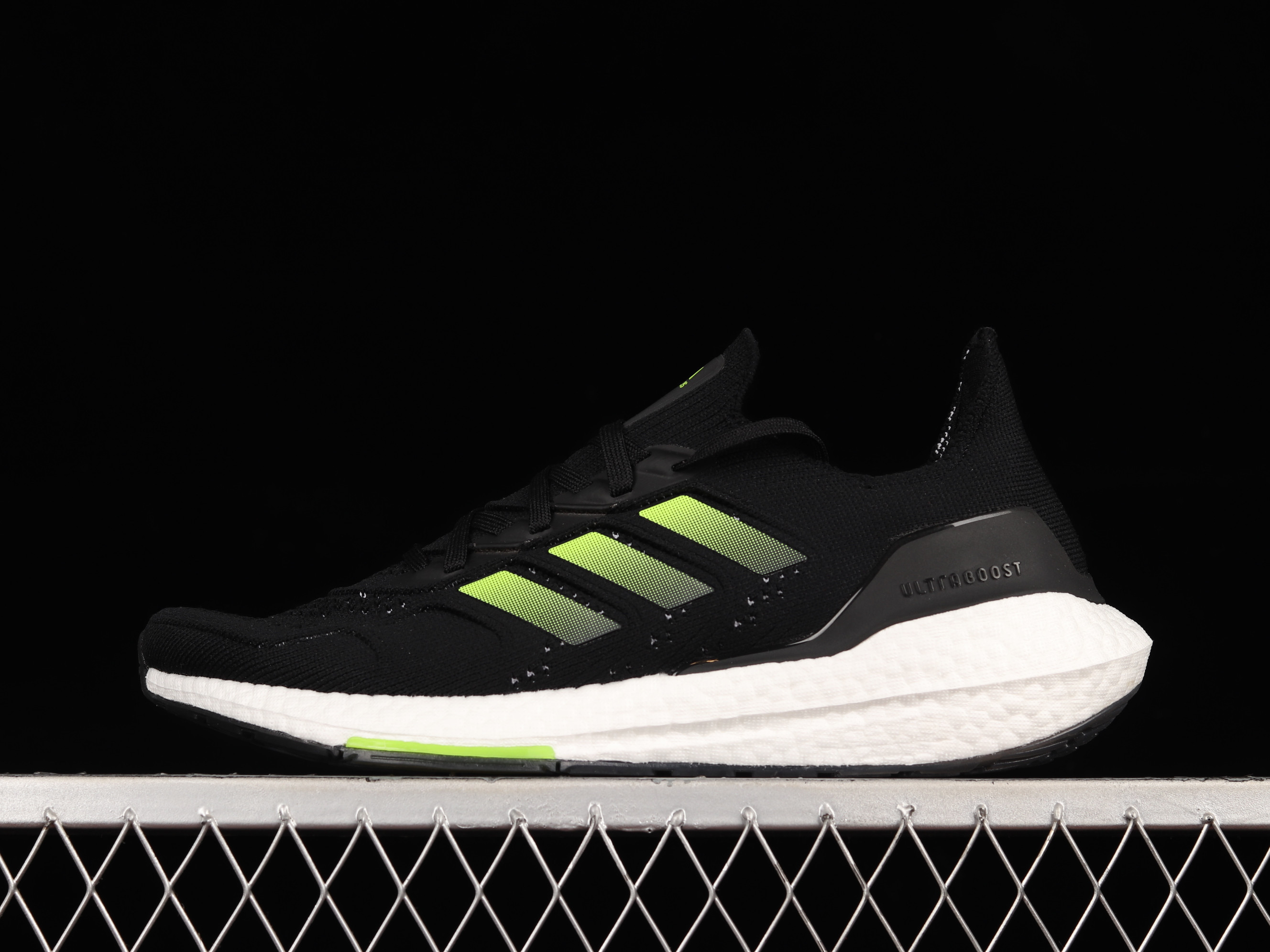 Adidas Ultraboost 22 HEAT.DRY Core Black Solar Yellow Shoes Sneakers, Men SNK382675666