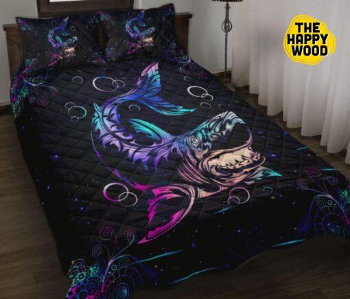 Shark Pattern Purple Quilt Bed Set And Pillow Covers