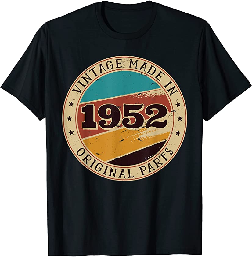 69th Birthday Retro Vintage 69 Years Old Made In 1952 Gift T-Shirt