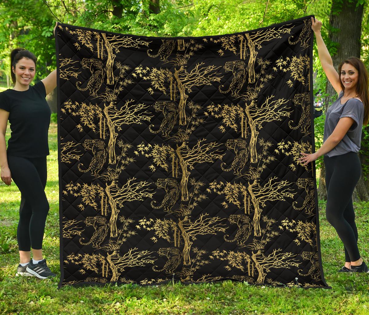 Bengal Tiger and Tree Pattern Premium Quilt