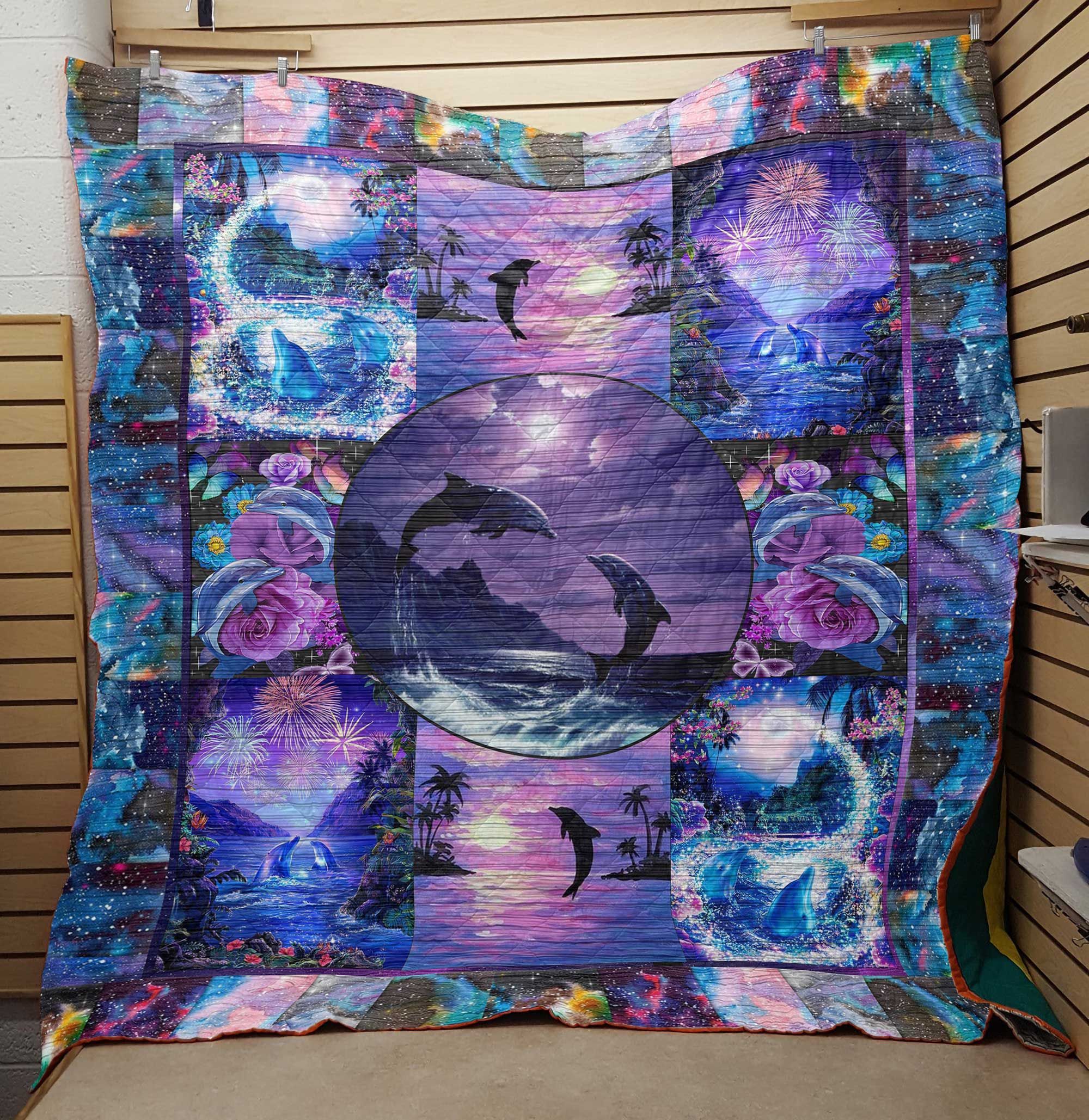 Dolphin Quilted Blanket FI8 W8ZK15