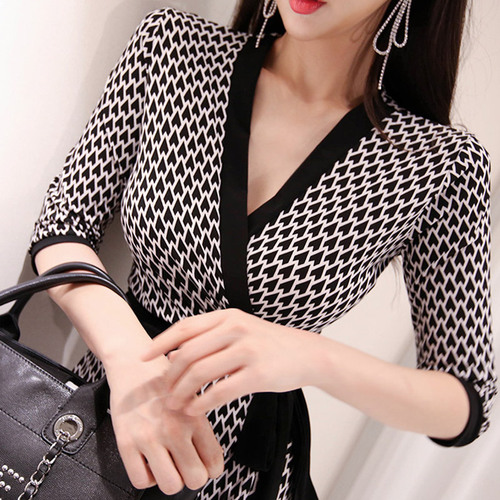 2021 Spring Summer New Arrival Hot Sale V Collar Three-quarter Sleeve Plaid Women Jag Long Dress alx