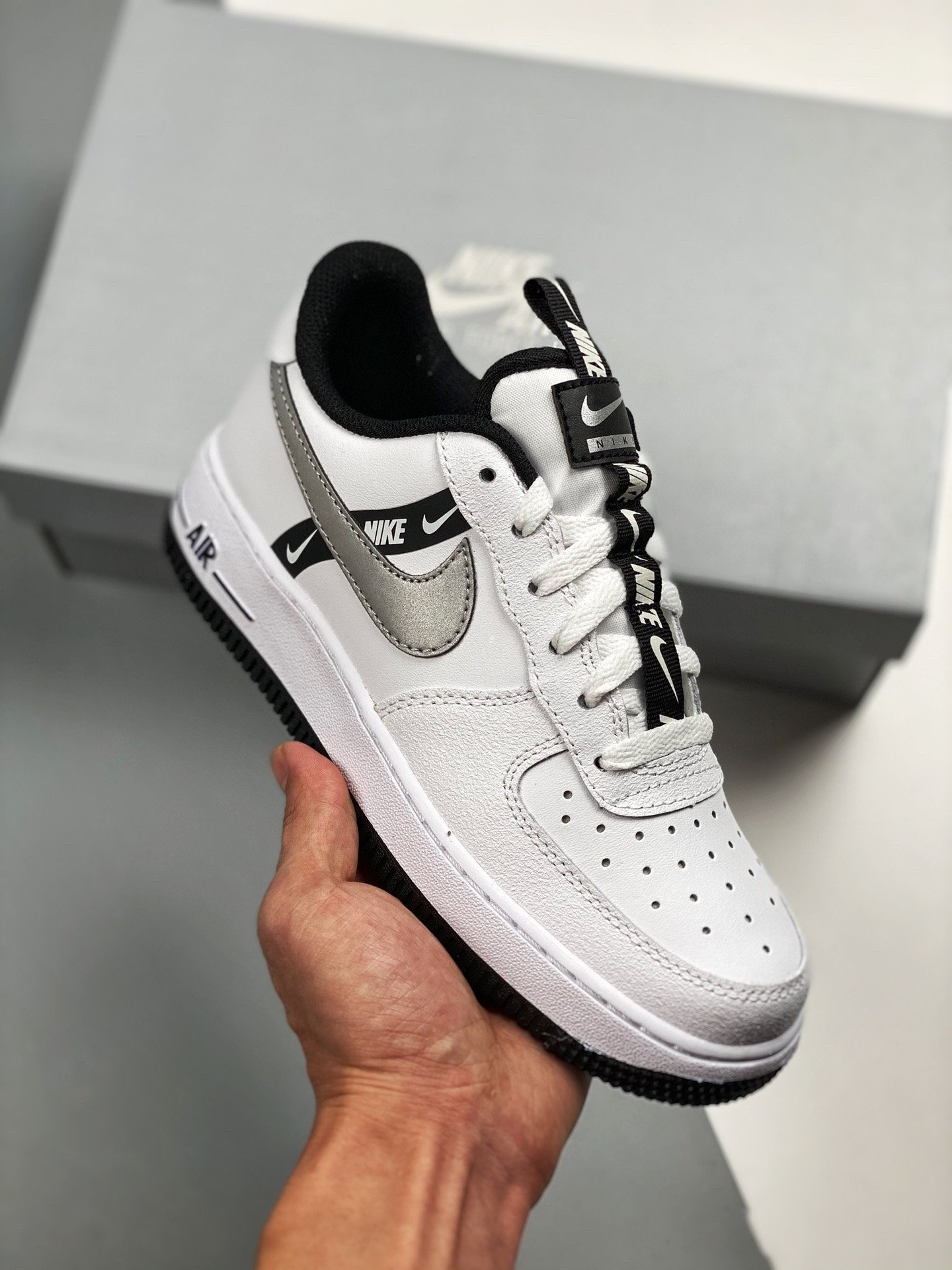 Nike Air Force 1 LV8 White Reflect Silver 5340130