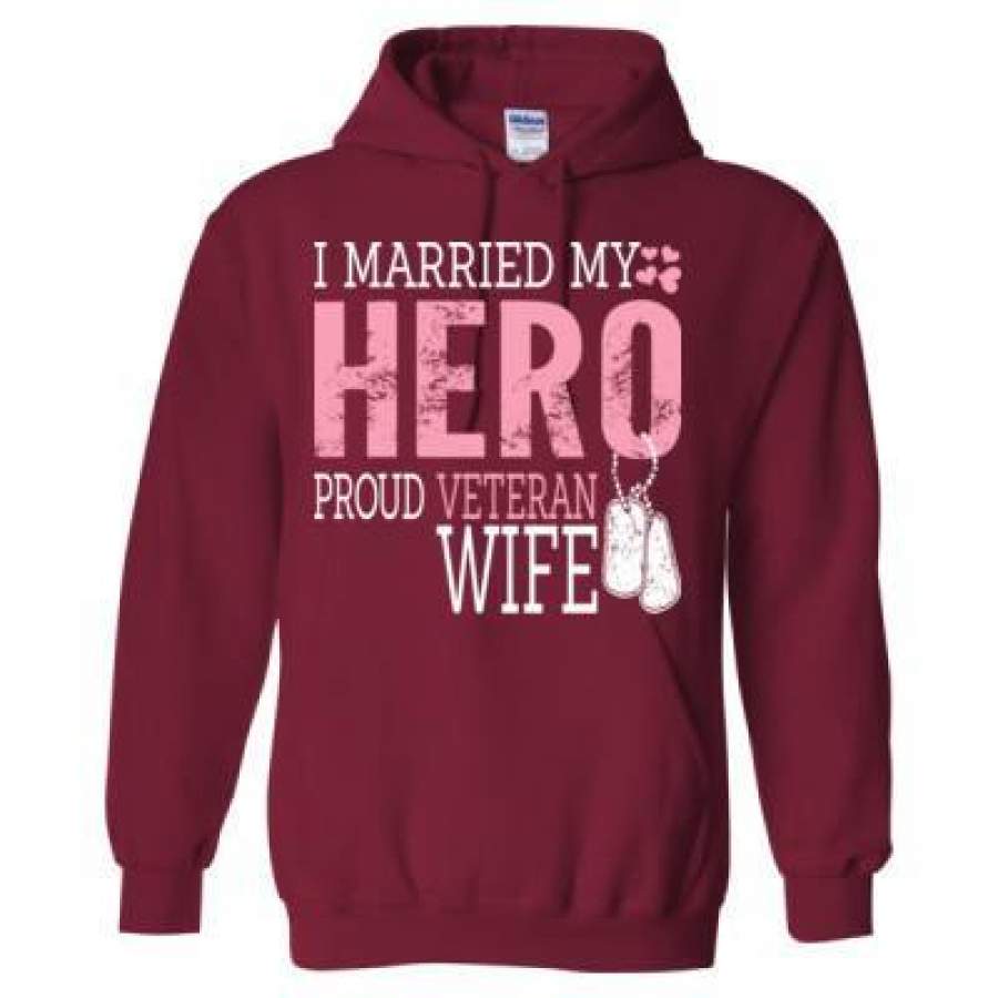 AGR I Married My Hero Proud Veteran Wife – Heavy Blend™ Hooded Sweatshirt