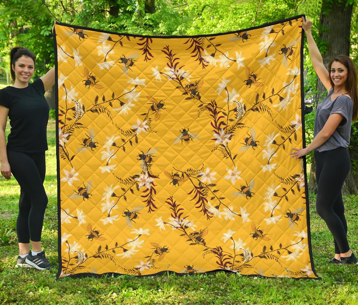 Bee Flower Pattern Premium Quilt