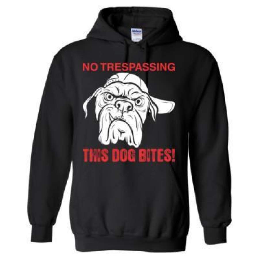 AGR No Trespassing This Dog Bites – Heavy Blend™ Hooded Sweatshirt