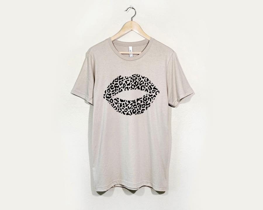 Leopard Lips Shirt, Lips Kiss T-shirt, Lips Kiss Tee, women top, cozy tee, trendy