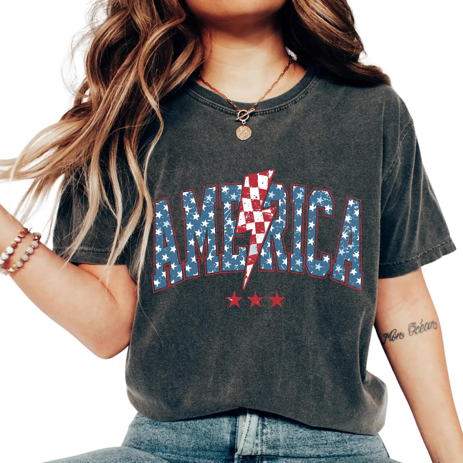 Comfort Colors America Lightning Bolt T-Shirt USA Patriotic Graphic Tee, 4th of July Independence Day Shirt for Women, Ultra Soft Cotton Tee, Everyday Casual Wear