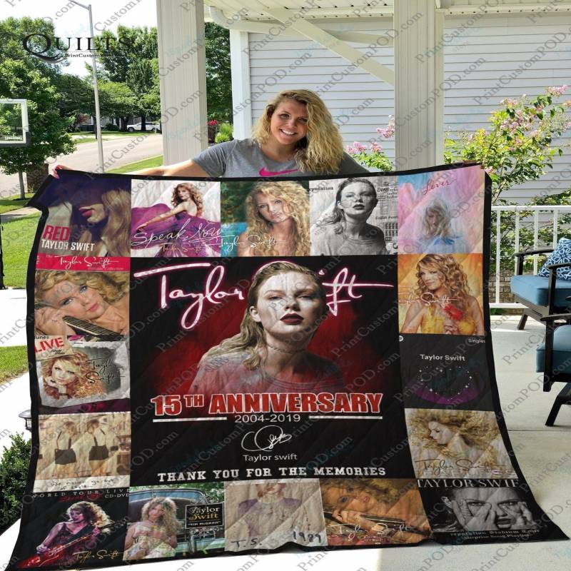 BM Taylor Swift Quilt Blanket