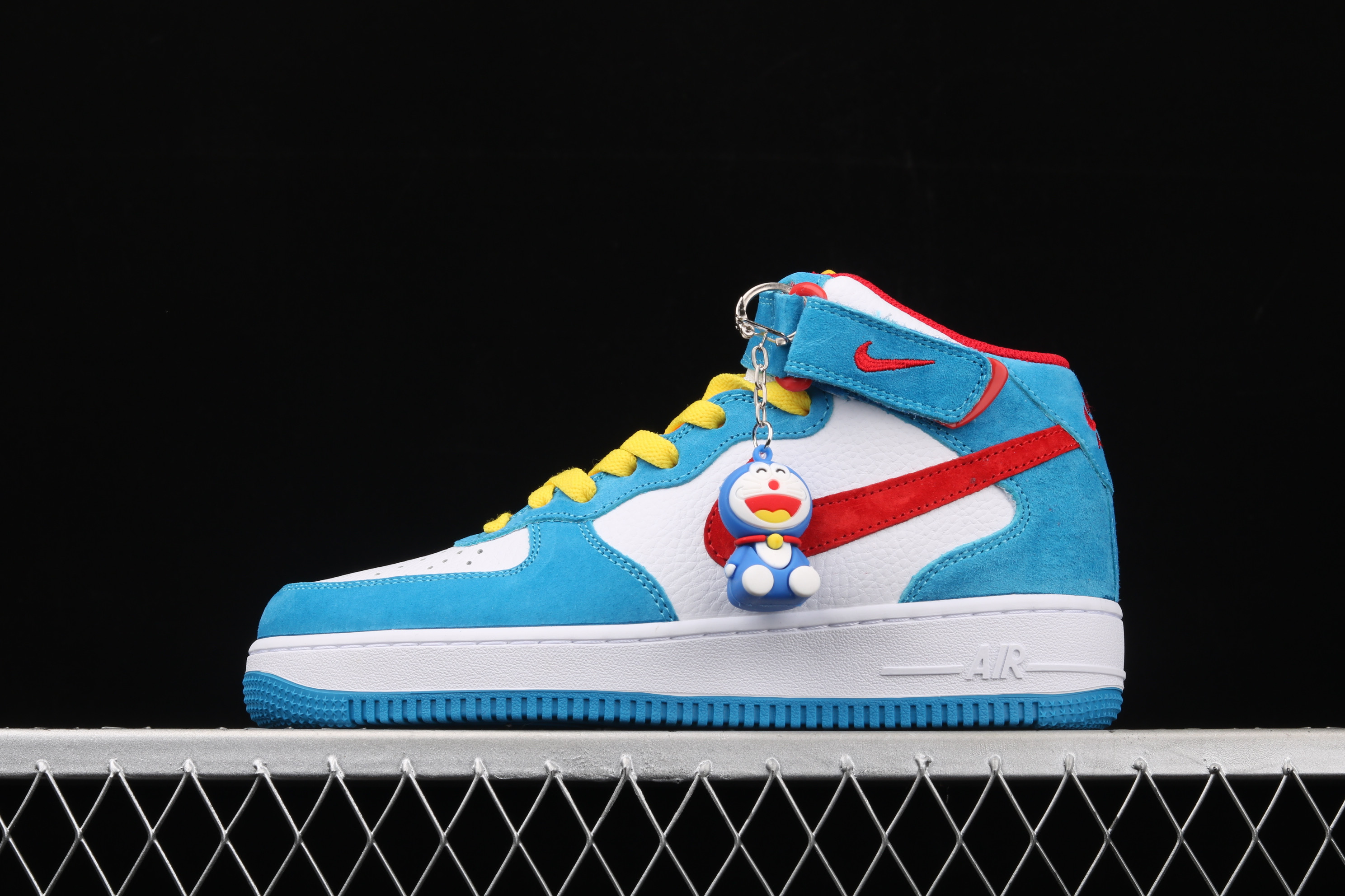 Nike Air Force 1 07 Mid Doraemon White Blue Sneakers SNK895789719