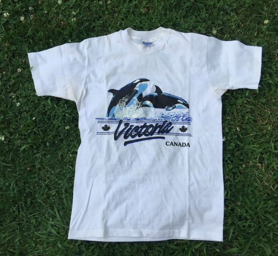 Vintage 90S Victoria Canada Killer Whale White Shirtedium Hanes Shirt