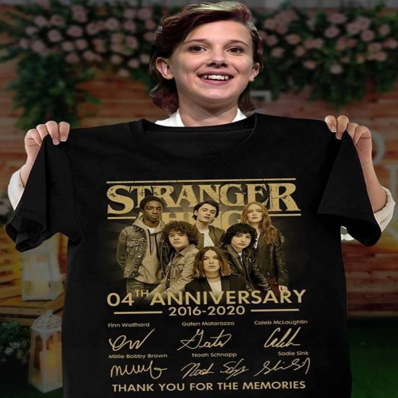 Stranger things tv series 4th anniversary actors signature for fan t shirt