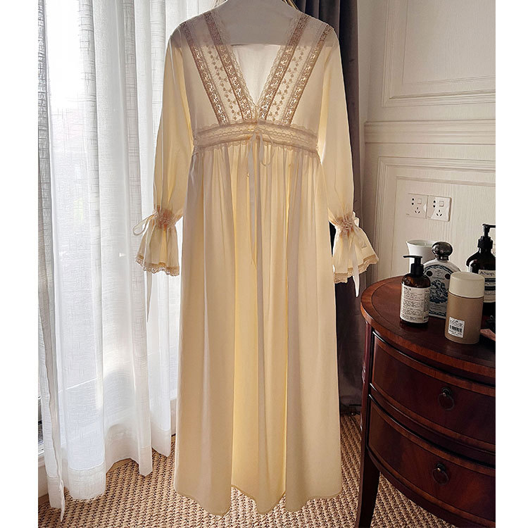 Women’s Sleepwear Princess Exquisite Embroidery Lace Dress Vintage Lady Lolita Apricot Nightgowns Deep V Neck Nightdress Nightie alx