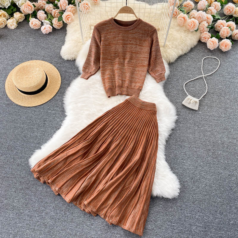 Autumn Elegant Women Bright Silk Knitted Two Piece Set New Fashion Half Sleeve Tops + Pleated Skirt Ladies Solid Casual Suit alx