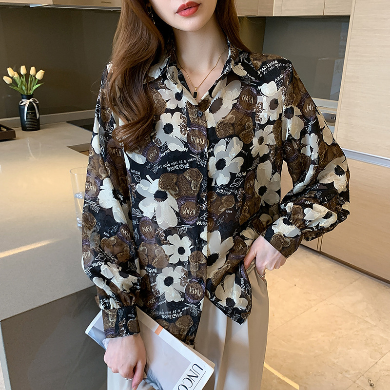 2021 Autumn New Vintage Flower Lace Shirt Women’s Large Loose Lantern Sleeve Top French Silk Thin Fashion Elegant Blouse alx