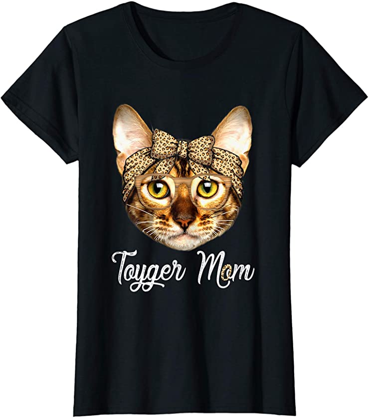 Womens Cute Toyger Mom Leopard Cat Mom Mother’s Day T-Shirt