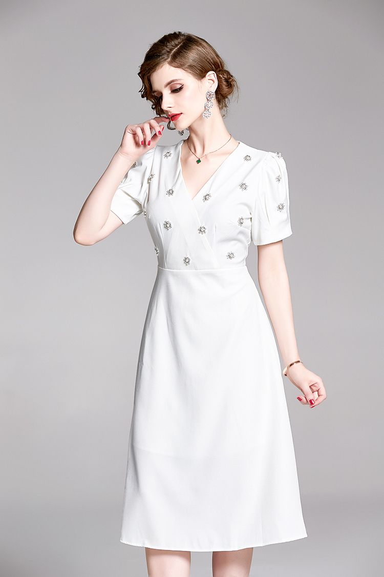 2022 Summer New Women’s High-end Temperament V-neck Short Sleeve Hand Nailed Beads Waist Large Swing Middle Long Luxury Dress alx