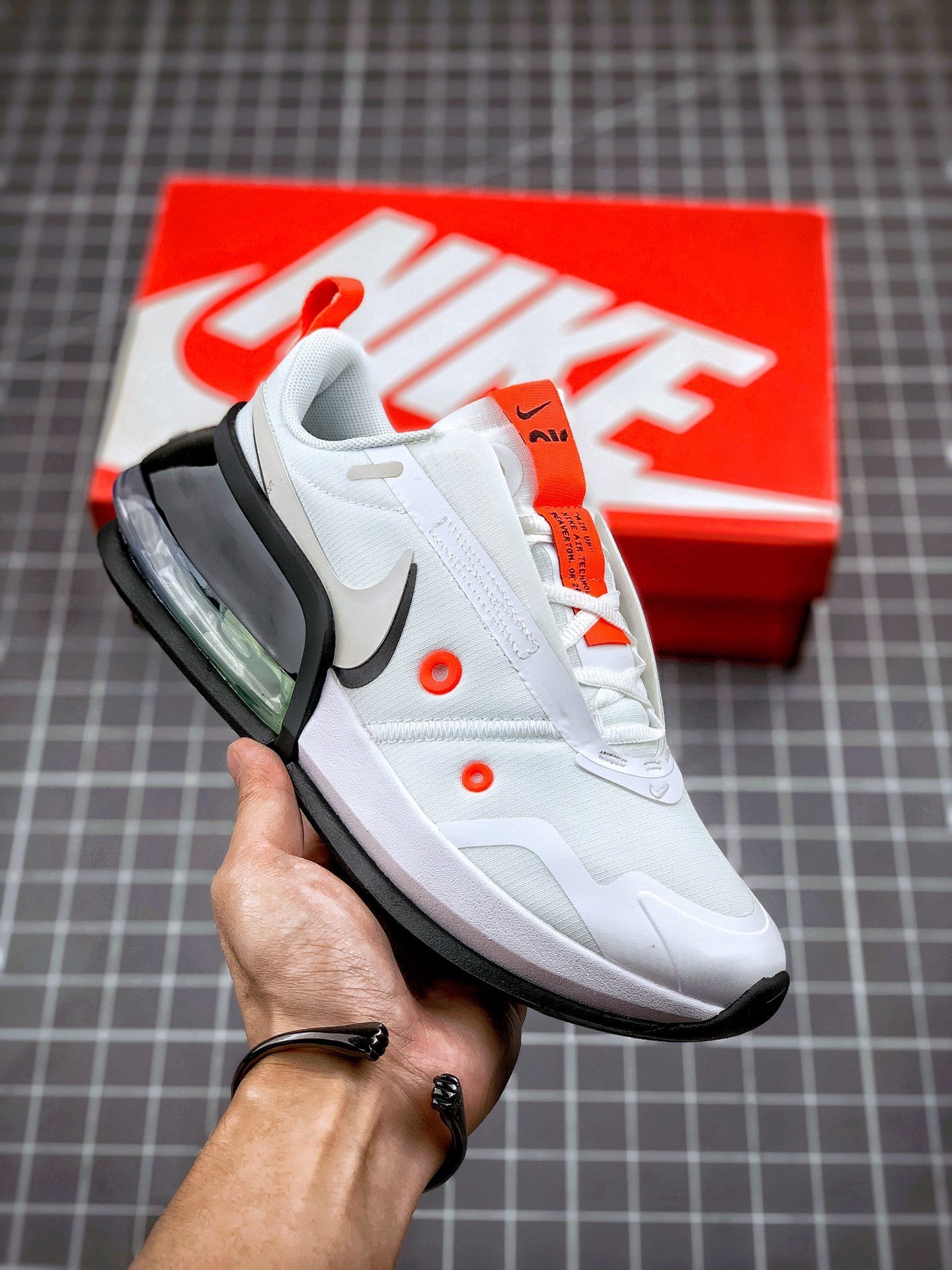 Nike Air Max UP WhiteBlack-Platinum Tint-Bright Crimson 5339517