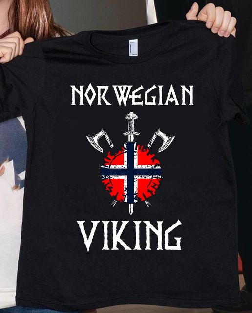 Norwegian Viking Shield Gift Standard/Premium T-Shirt