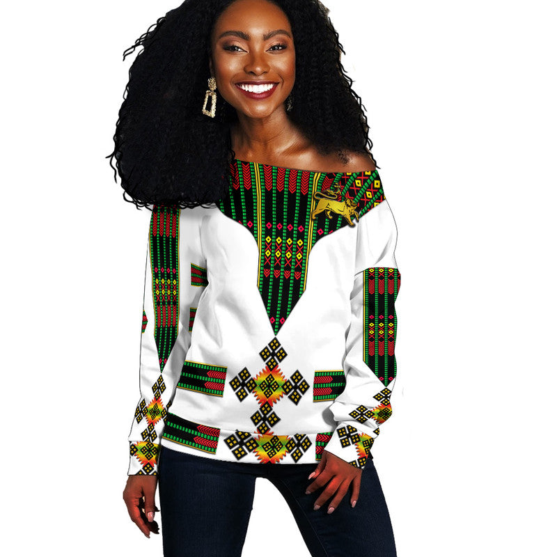 (Custom Personalised) Ethiopia Women Off Shoulder Sweater Ethiopian Lion Of Judah Tibeb Vibes – Flag Style Lt8