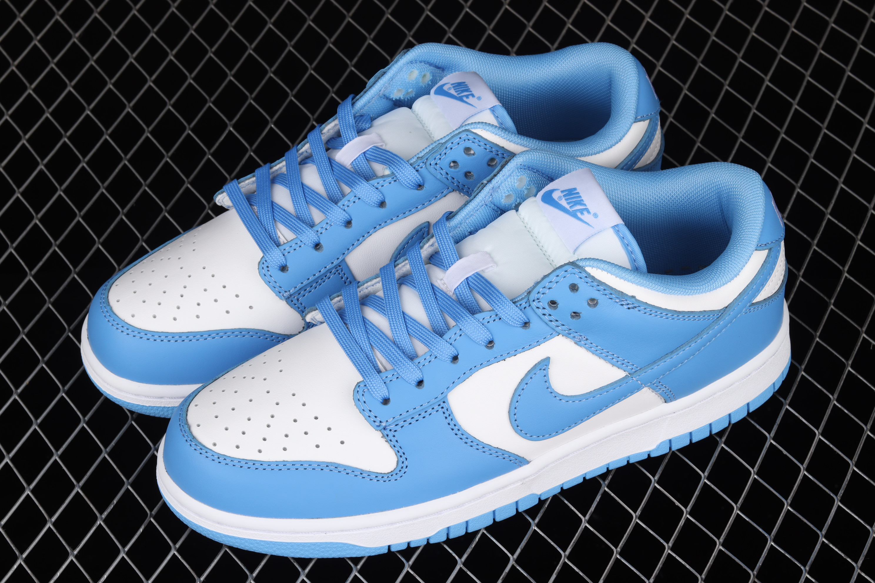 Nike Dunk Low ‘University Blue’ Sneakers SNK288766258