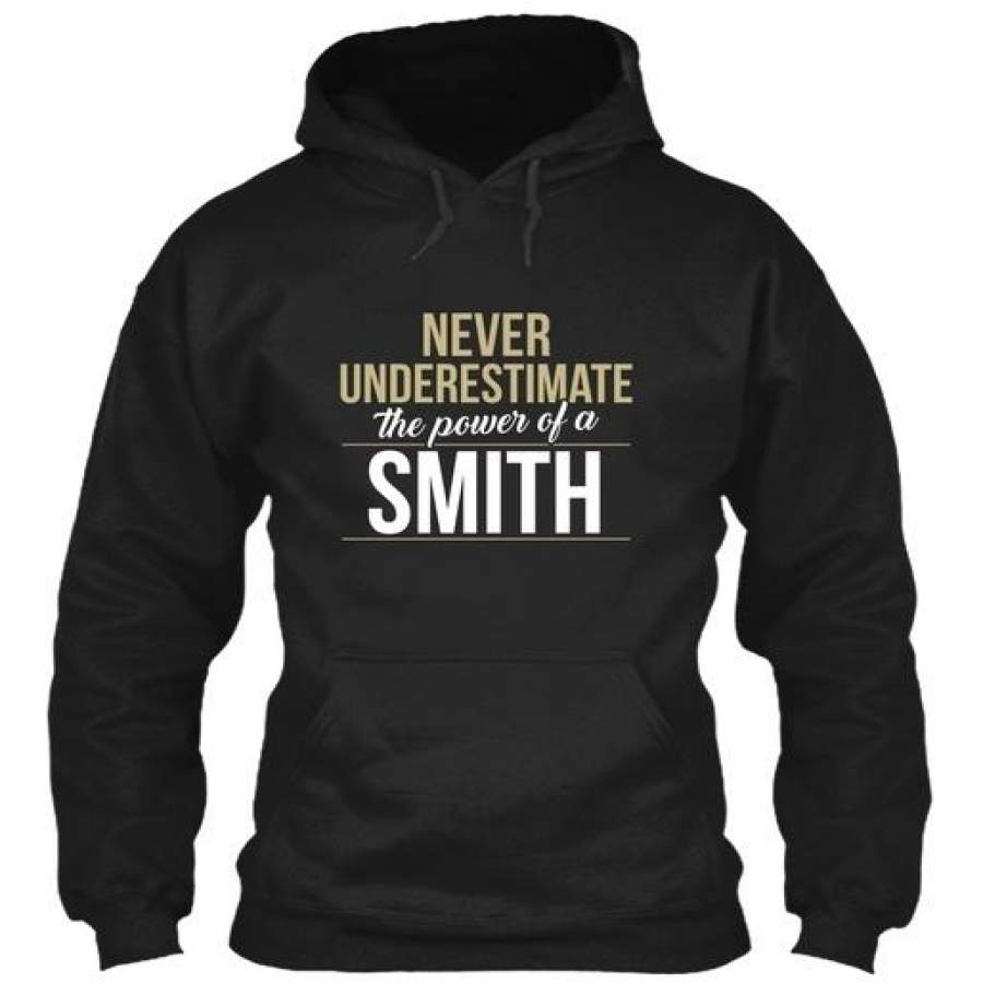 Smith   Never Underestimate A Smith Gildan 8Oz Heavy Blend Hoodie