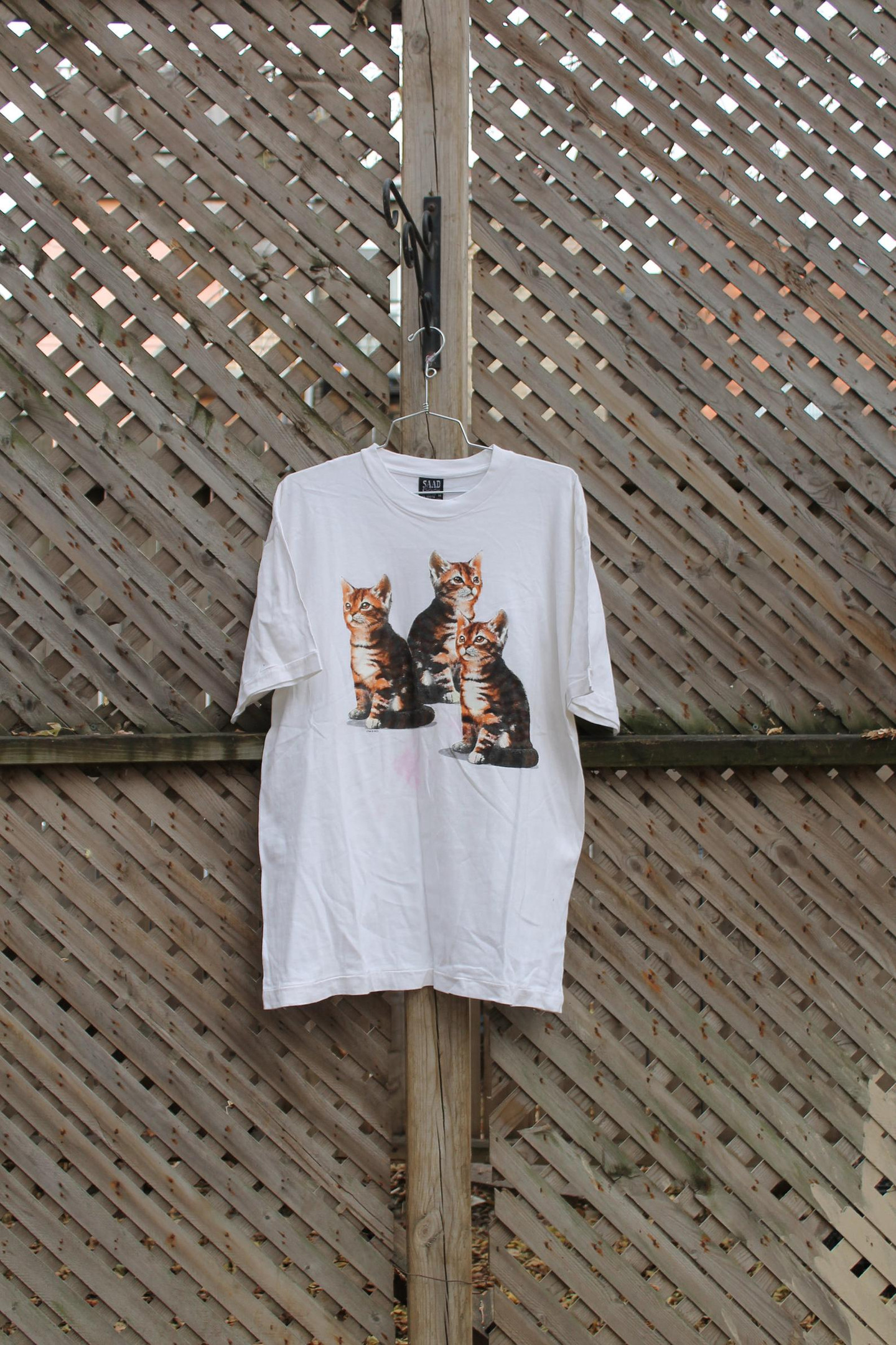 Vintage Animal Graphic / Kitty Cat / Cute Pet T-Shirt / 80S / 90S / Streetwear Fashion