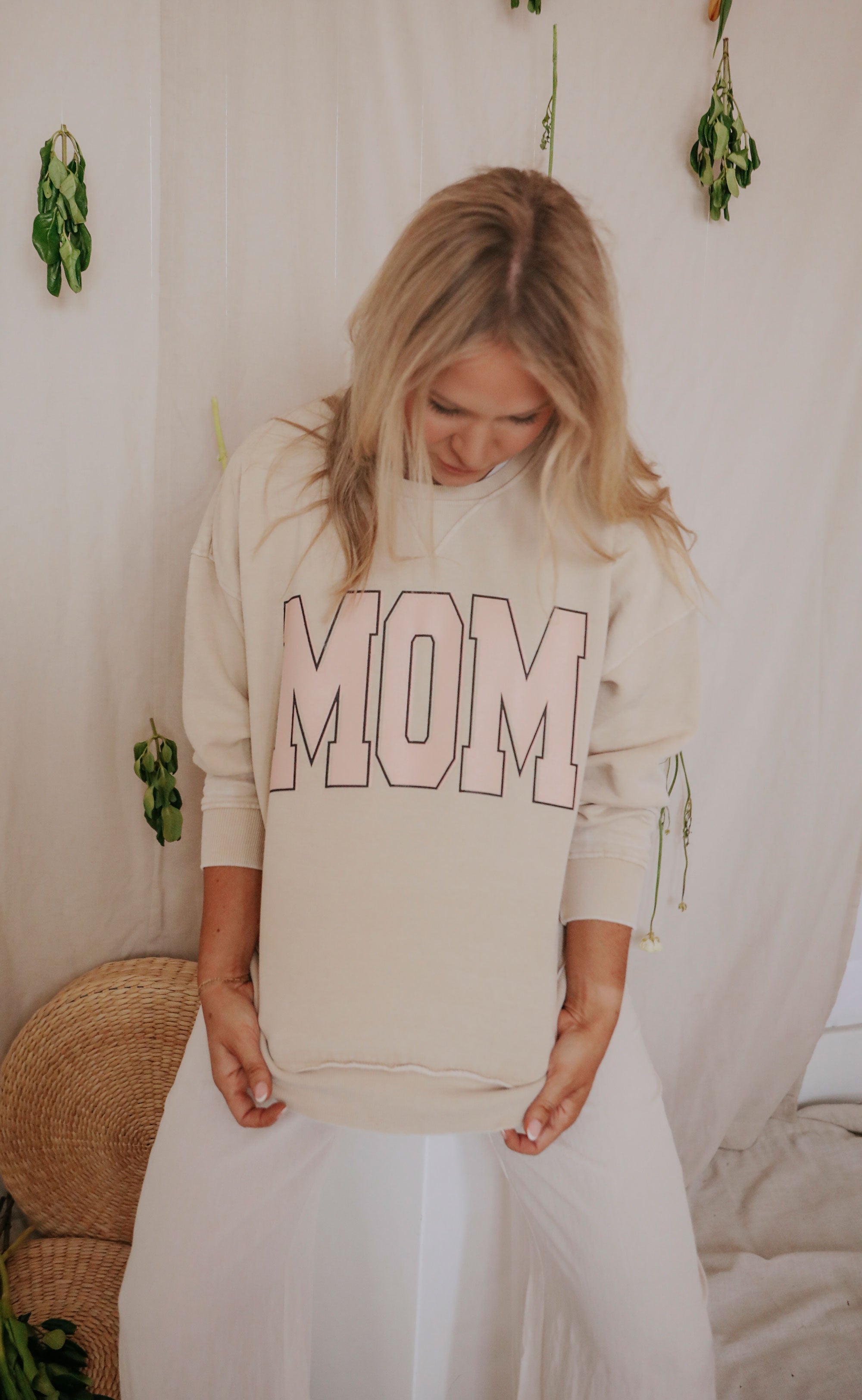 Charlie Southern: Mom Hi Low Sweatshirt – Neutral