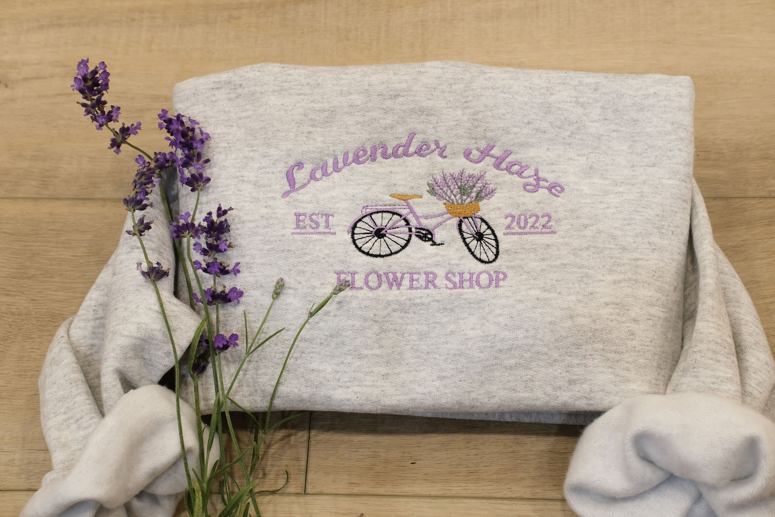 Lavender Haze Embroidered Sweatshirt 2D Crewneck Sweatshirt All Over Print Sweatshirt For Women Sweatshirt For Men Sws4528