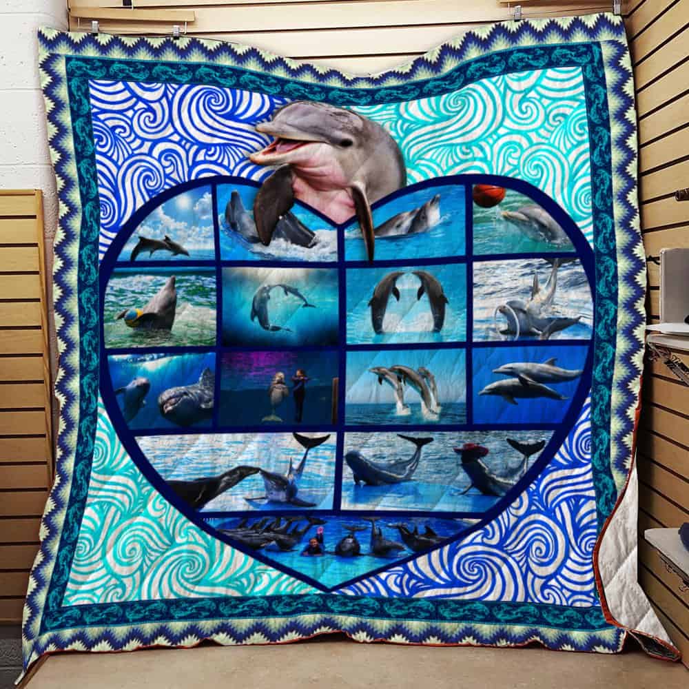 Cute Dolphin Quilt Kp