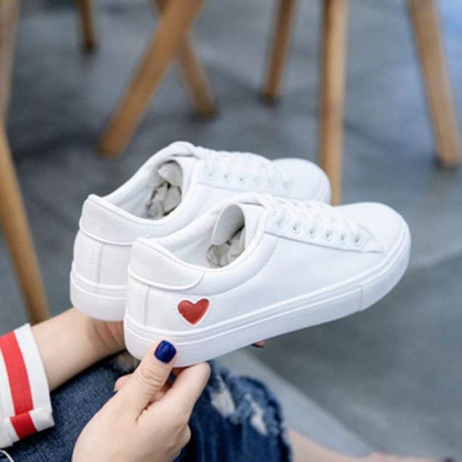 Women Canvas Shoes Women Casual Flats Heart Lace-up Fashion Ladies Spring/Autumn Shoes