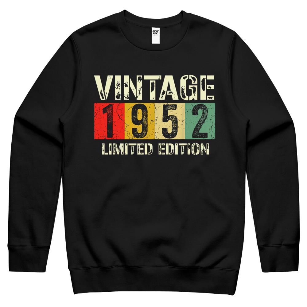 Vintage 70 Birthday Decorations Men 70Th Bday 1952 Birthday Crewneck Sweatshirt