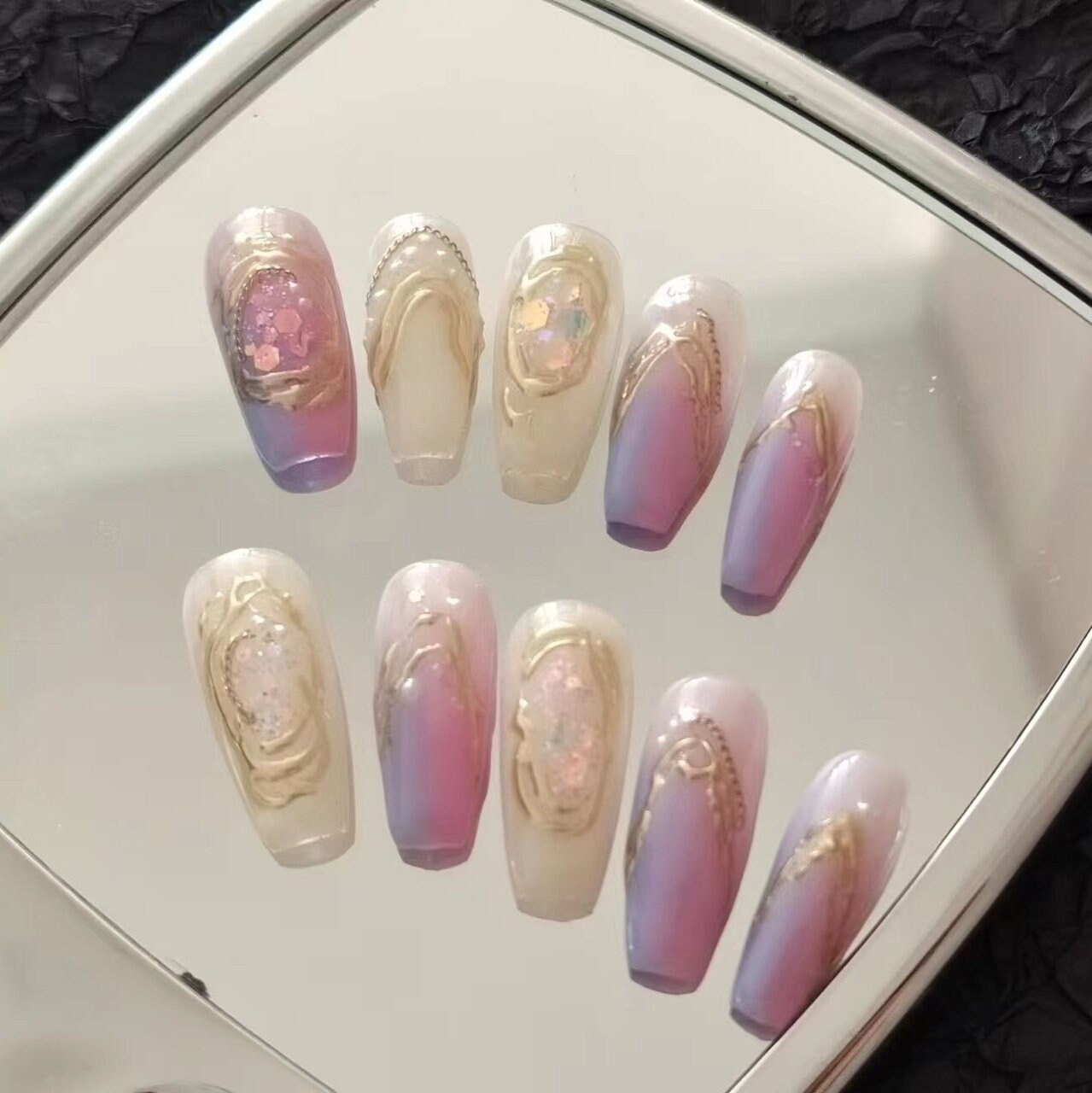 Gold Pearl Circle Press on Nails #135