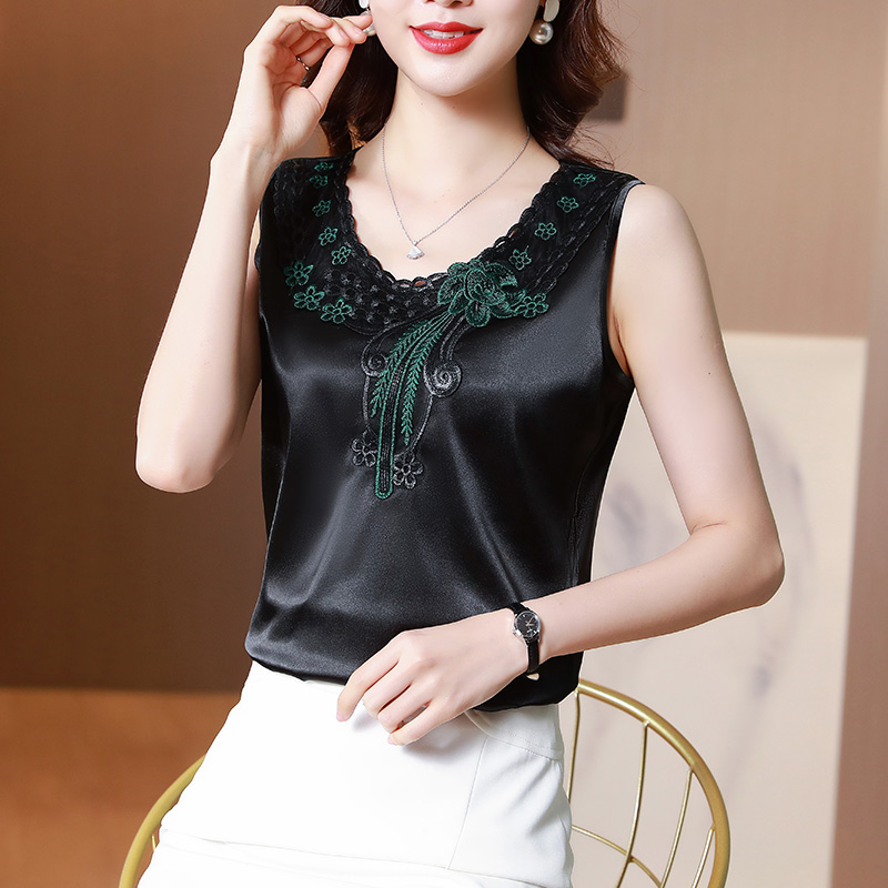Embroidered Lace Summer Loose Sleeveless Basic Top Ladies Satin Floral Round Neck Camisole Women Elegant Casual T-Shirt Clothing alx