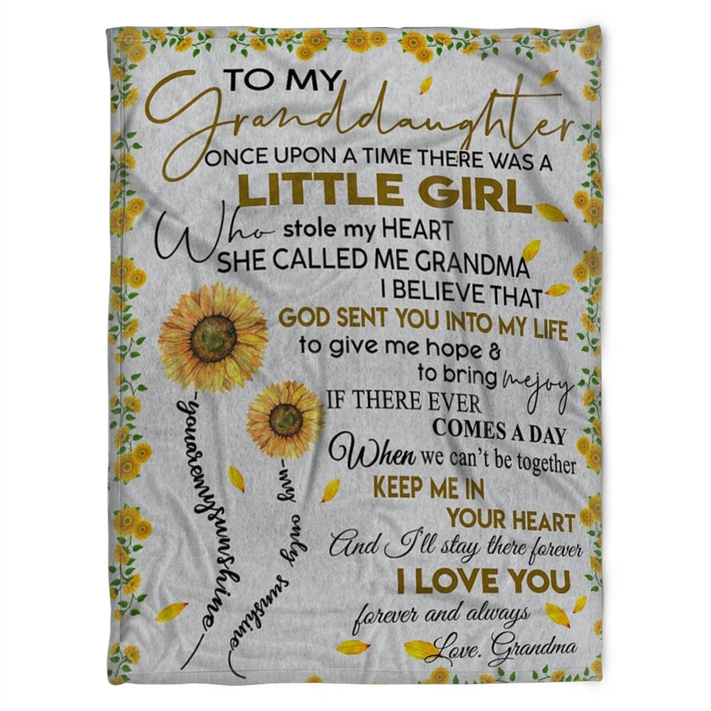 To My Granddaughter Blanket, Keep Me In Your Heart And I’Ll Stay There Forever,Gift For Granddaughter Family Home Decor Bedding Couch Sofa Soft And Comfy Cozy