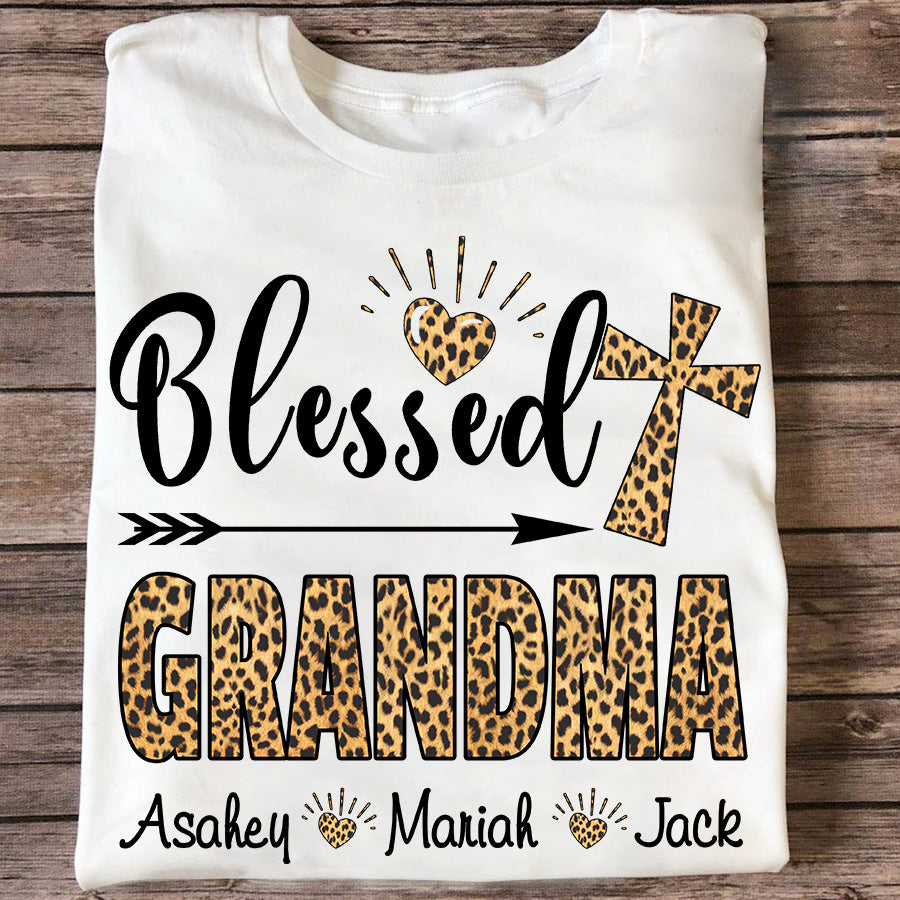 Blessed Grandma – Leopard Skin | Personalized T-Shirt