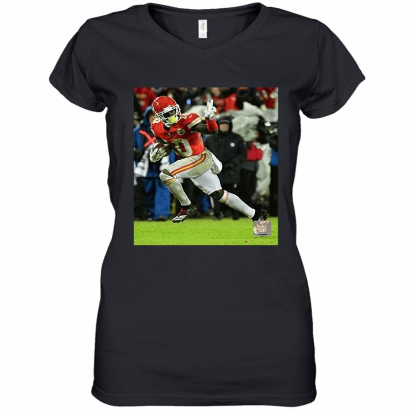 Tyreek Hill Kansas City Chiefs 2018 Action Women’s V-Neck T-Shirt