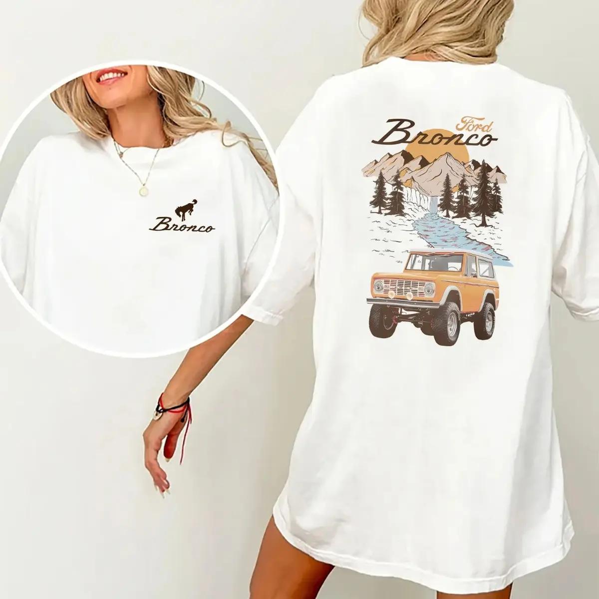Ford Bronco Vintage T-Shirt Classic 2-Sided Graphic Tee Featuring Iconic Off-Road SUV, Retro American Car Shirt for Men and Women, Comfortable Cotton Unisex Fit