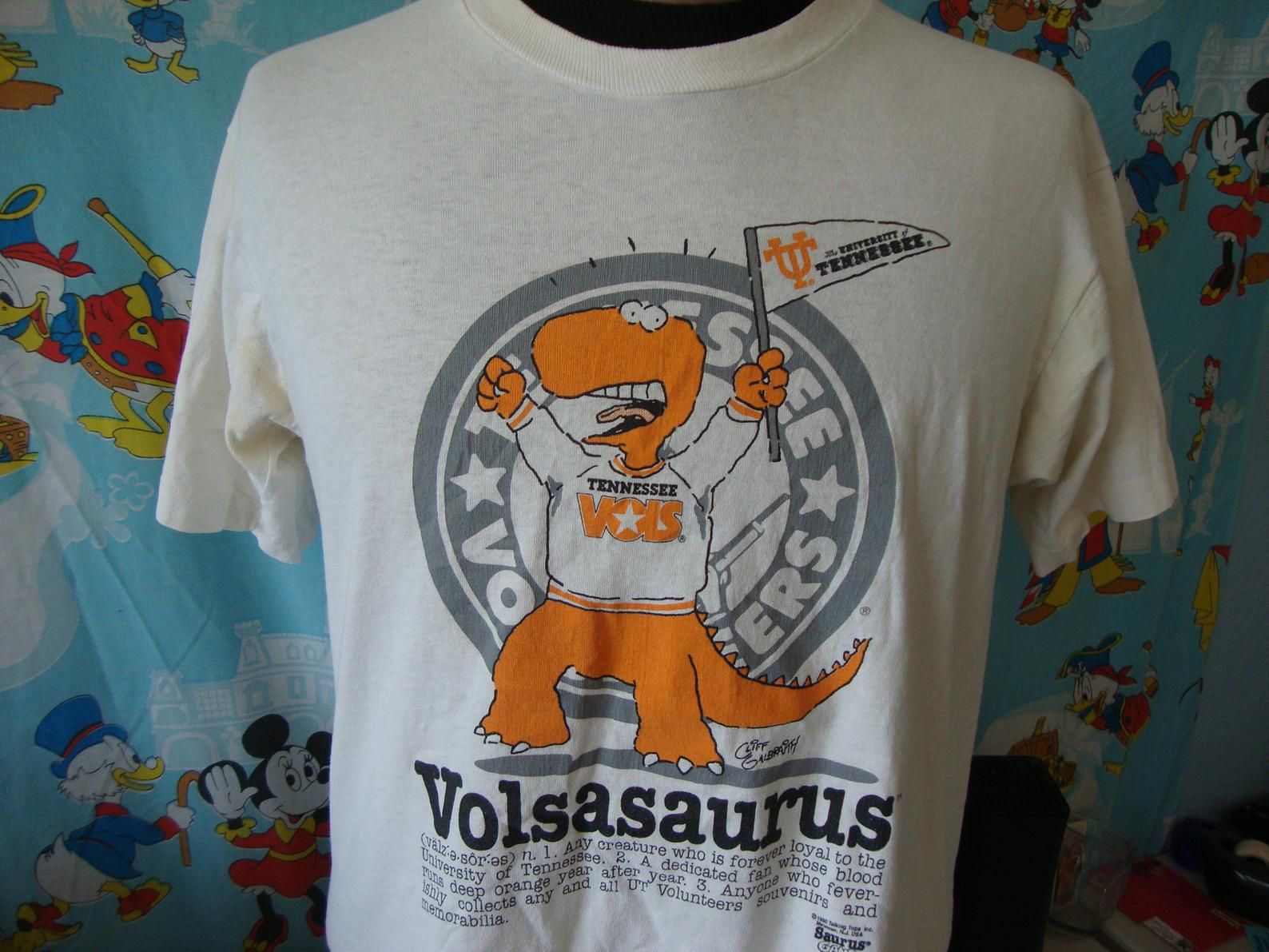 Vintage 90’s Tennessee Volunteers Volsasaurus Dinosaur Football Fan T Shirt L