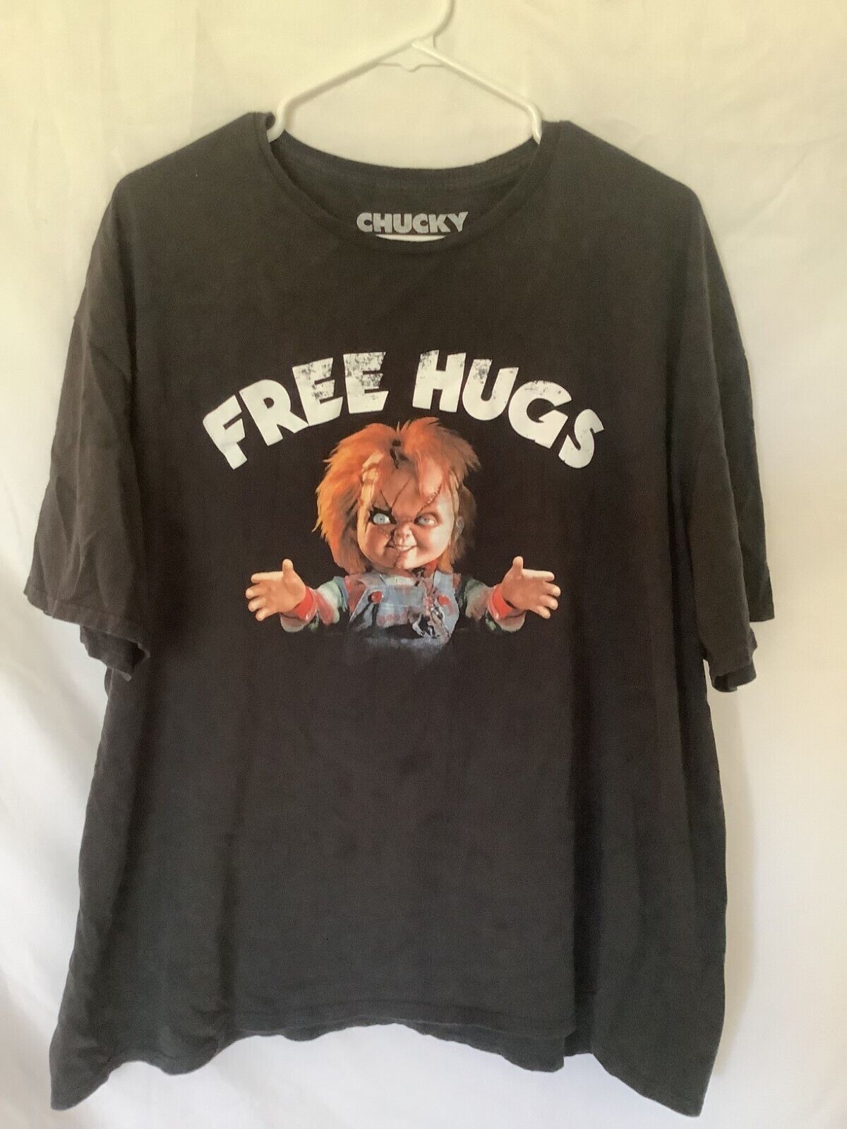 Chucky Free Hugs Halloween T Shirt Size XXX  halloween costume ideas