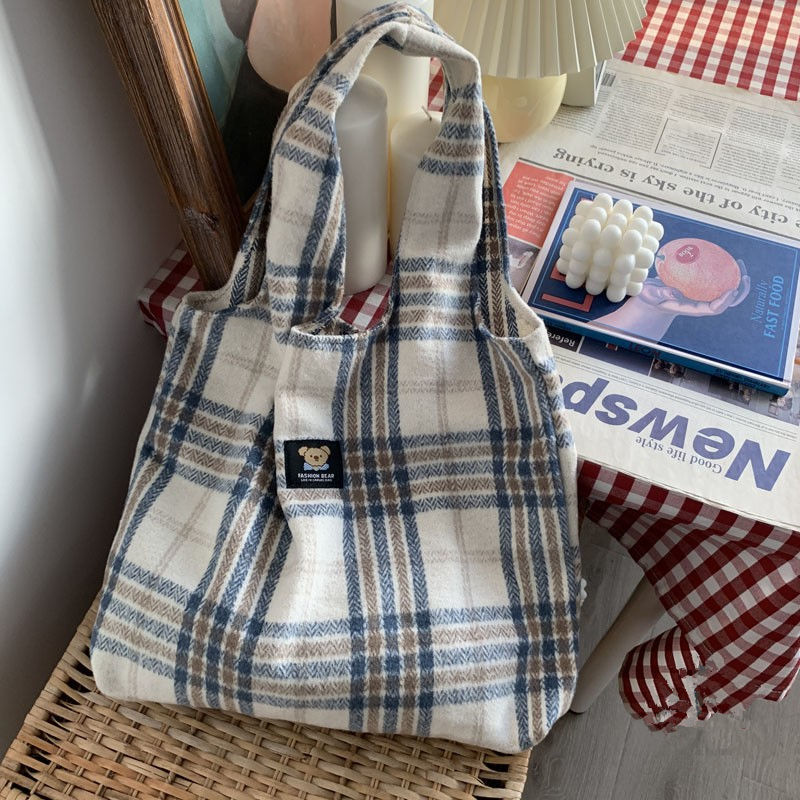 New fashion striped shoulder bag bear graphic large capacity bag lady tote kpop Harajuka teenage school bag cute casual handbag alx