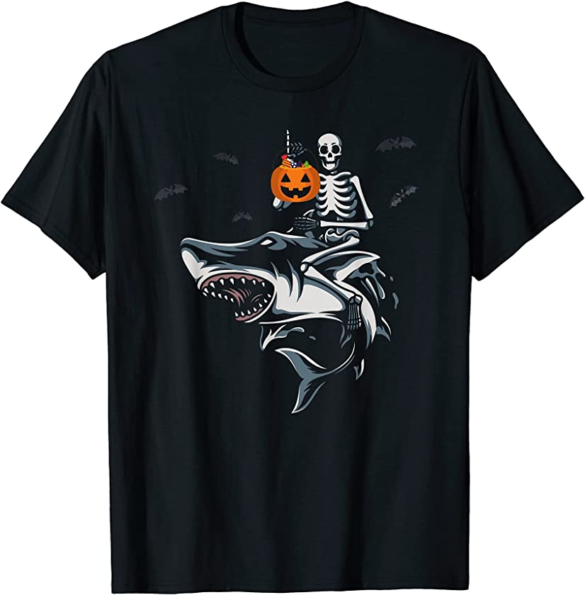 Skeleton Pumpkin Riding Shark Funny Halloween Shark Lover T-Shirt