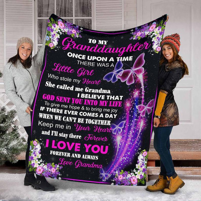 To My Granddaughter Keep Me In Your Heart Fleece Blanket Gift For Family,Birthday,Granddaughter,Butterflies Lover Gift Home Decor Bedding Couch Sofa Soft And Comfy Cozy