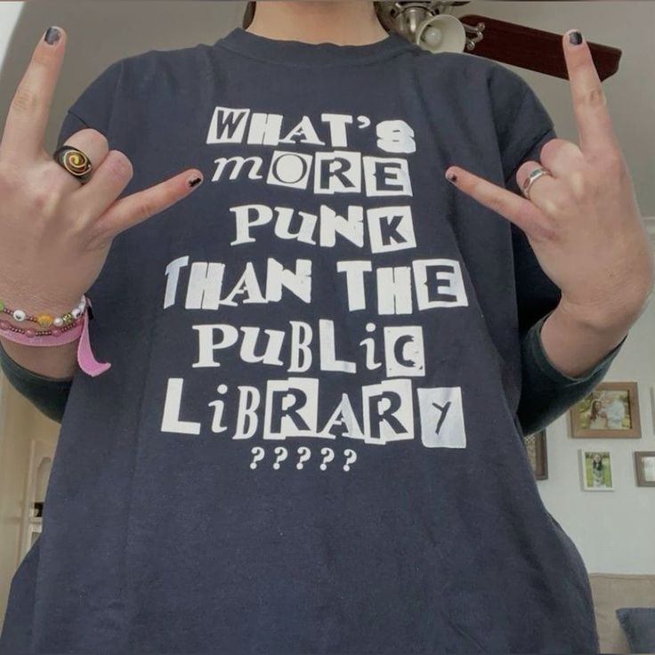 Funnt shirts fahion inspo t shirt punk books