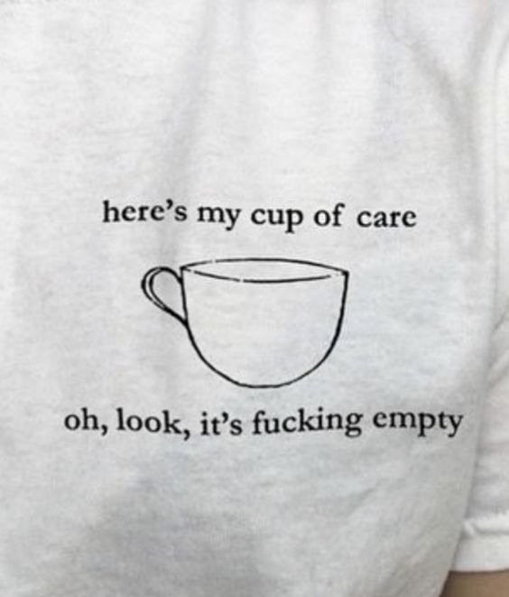 Here my cup of cake Funny T-shirt