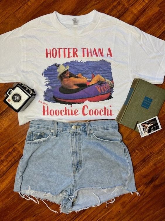 Hotter Than A Hoochie Coochie Crop Top Tee | Alan Jackson T-Shirt | Country Music | Vintage Top | Summer Time | Graphic Tee | Western Style