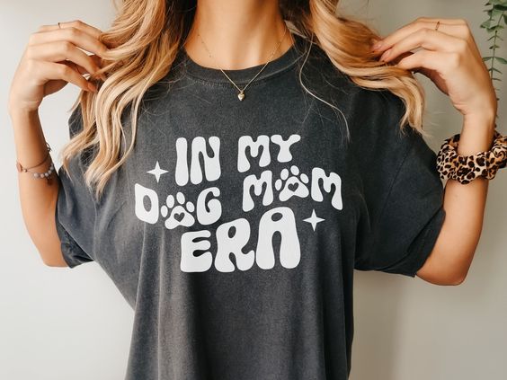 In My Dog Mom Era Shirt, Funny Dog Mom TShirt Gift For Dog Mom Gift Dog Lover Shirt Dog Mama Tshirt Retro Groovy Font Tee