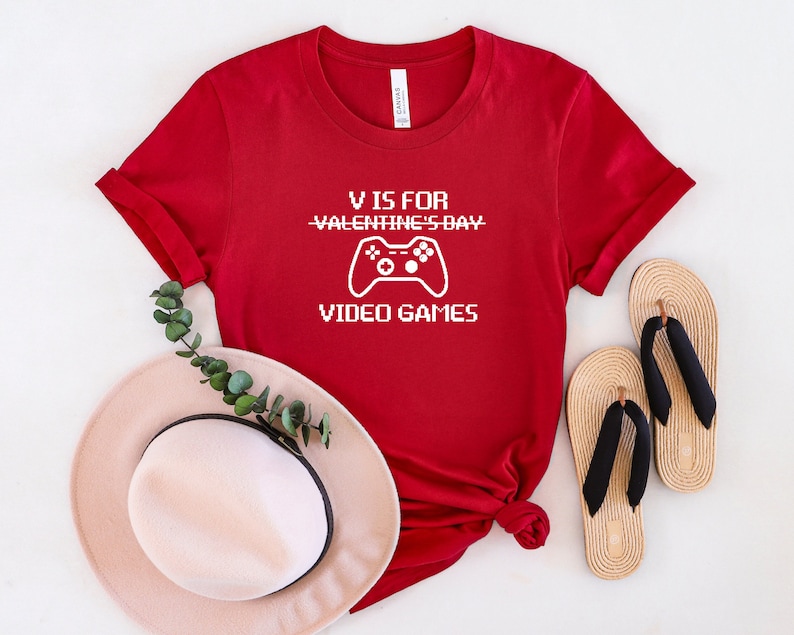 V Is For Video Games – Valentine’s Day Short Sleeve T-shirt